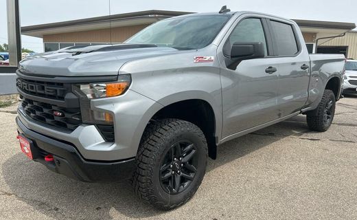 2023 Chevrolet Silverado Trail Boss Custom