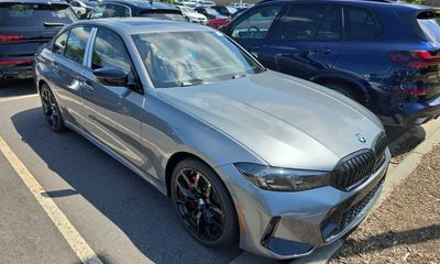 2026 BMW 330i