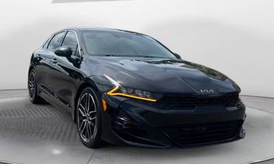 2023 Kia K5 GT