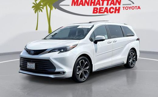 2025 Toyota Sienna Platinum