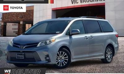 2018 Toyota Sienna XLE Premium LTD