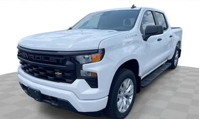 2026 Chevrolet Silverado Custom