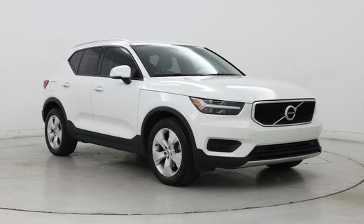 2020 Volvo XC40 Momentum