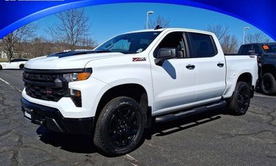 2025 Chevrolet Silverado Trail Boss Custom