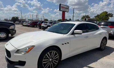 2015 Maserati Quattroporte Essence