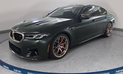 2022 BMW M5 CS