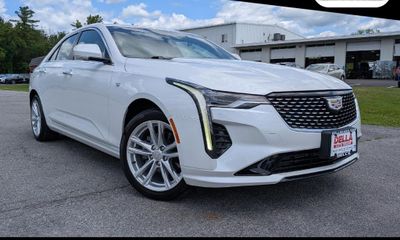 2023 Cadillac CT4 Luxury