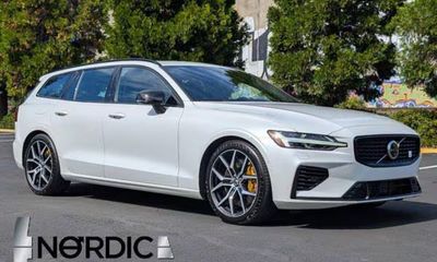 2024 Volvo V60 Polestar Engineered