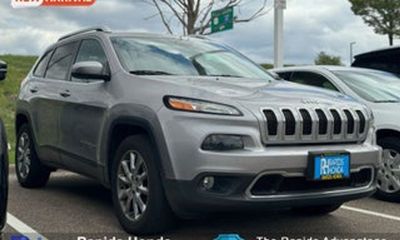 2016 Jeep Cherokee Sport