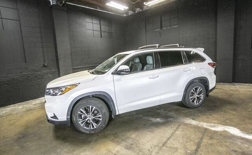 2016 Toyota Highlander Base