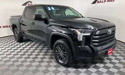 2024 Toyota Tundra SR5