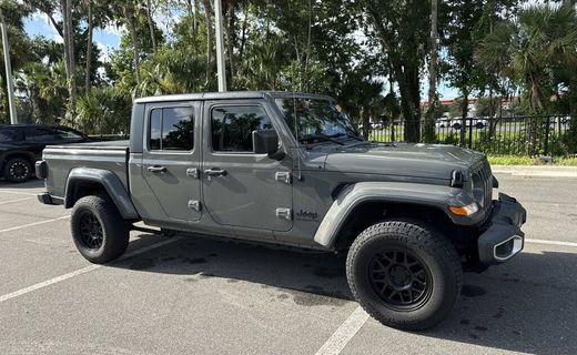 2020 Jeep Gladiator Sport