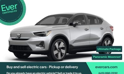 2023 Volvo C40 Ultimate Dark