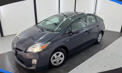 2010 Toyota Prius III