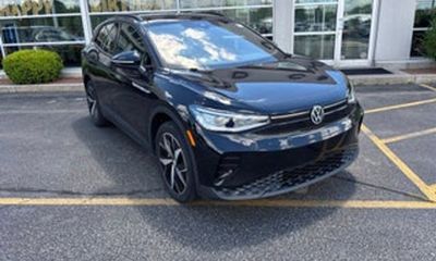 2023 Volkswagen ID 4 Pro S Plus