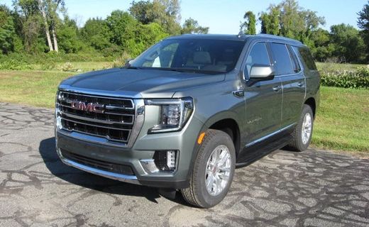 2023 GMC Yukon SLT