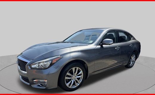 2017 Infiniti Q70