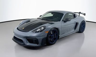 2025 Porsche 718 Cayman GT4 RS
