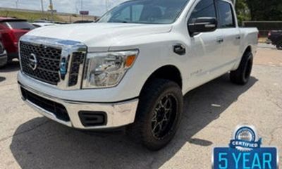 2017 Nissan Titan S
