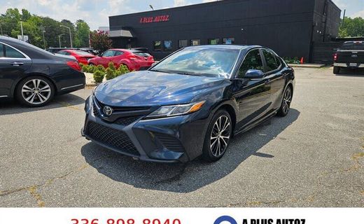 2018 Toyota Camry SE