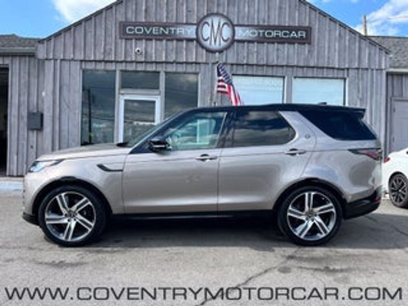 2023 Land Rover Discovery — a typically priced live listing