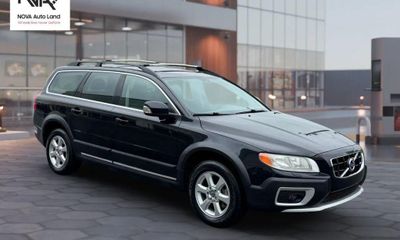 2011 Volvo XC70 32