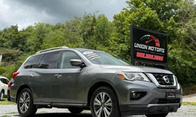 2020 Nissan Pathfinder SL