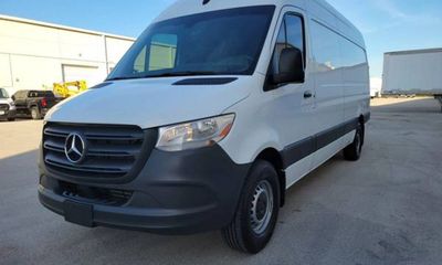 2022 Mercedes-Benz Sprinter 907 VS30