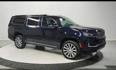 2023 Jeep Grand Wagoneer Series II