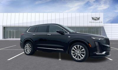 2024 Cadillac XT6 Premium Luxury