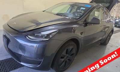 2024 Tesla Model Y Long Range Single