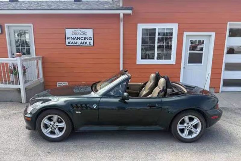 Representative 2000 BMW Z3 photo