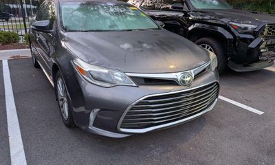 2018 Toyota Avalon Hybrid XLE Plus