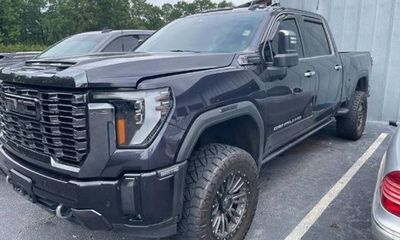 2024 GMC Sierra HD Denali Ultimate