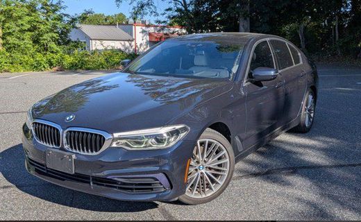 2020 BMW 540I