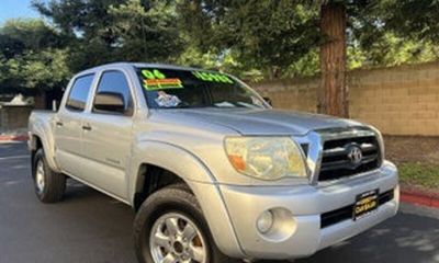 2006 Toyota Tacoma DLX