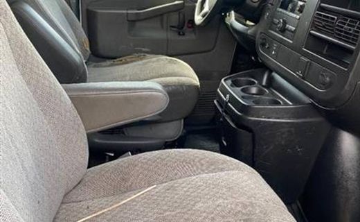 2016 GMC Savana 2500