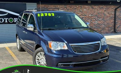 2015 Chrysler Town AND Country