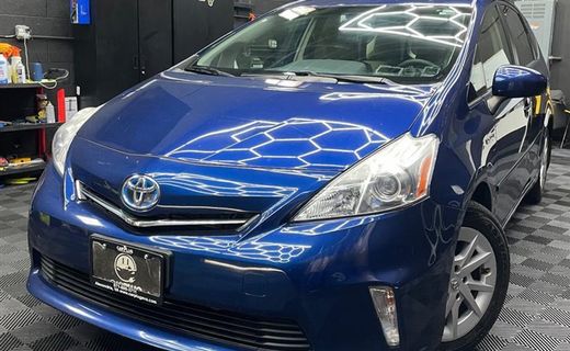 2013 Toyota Prius V TWO Three Five