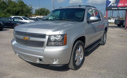 2013 Chevrolet Avalanche LS Black Diamond