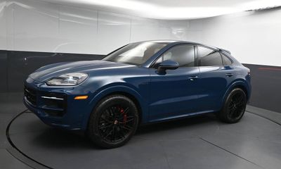 2025 Porsche Cayenne S E Hybrid