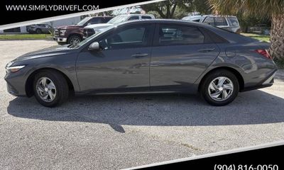 2024 Hyundai Elantra SE