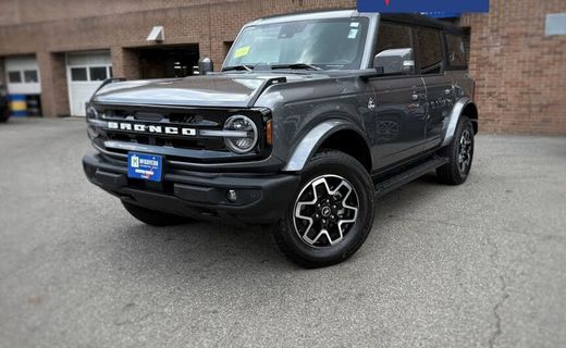 2024 Ford Bronco Outer Banks