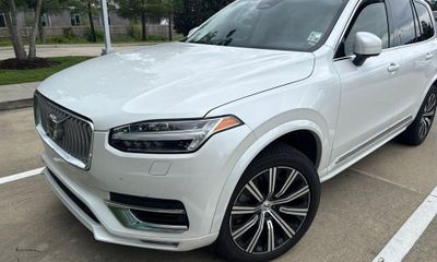 2024 Volvo XC90 Core