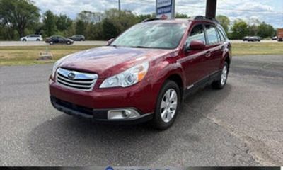 2012 Subaru Outback Base