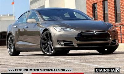 2015 Tesla Model S 85d