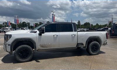 2024 GMC Sierra HD Denali