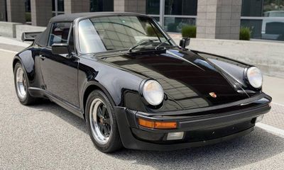 1988 Porsche 911 Carrera