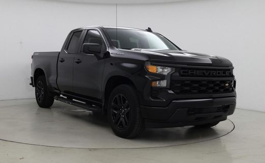 2025 Chevrolet Silverado Custom