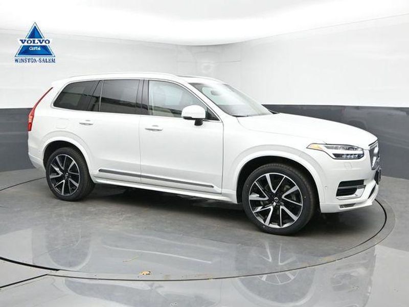 2023 Volvo XC90 — a typically priced live listing